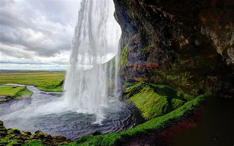 Hd Wallpaper Seljalandsfoss Waterfall Is Located In The Southern