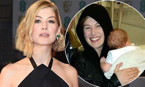 Rosamund Pike Stripped Off To Breastfeed Son Atom Backstage At Baftas