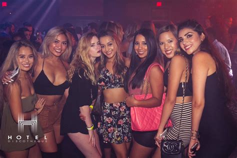 Where To Go Out At Night In San Antonio