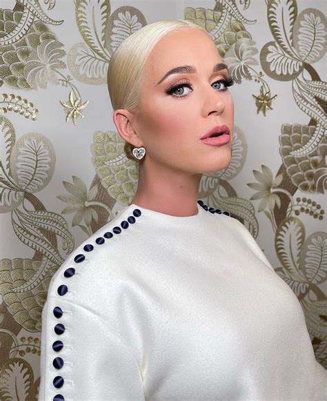 Katy Perry🕊 Em 2021