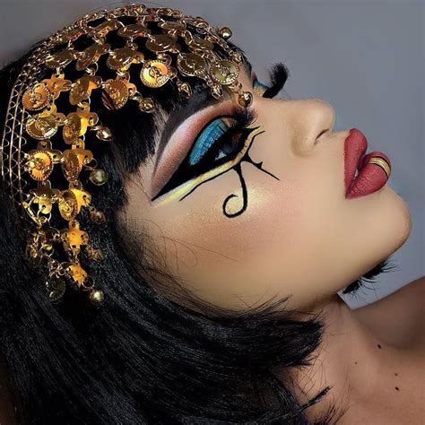 ℑ 𝔴𝔦𝔩𝔩 𝔫𝔬𝔱 𝔟𝔢 𝔱𝔯𝔦𝔲𝔪𝔭𝔥𝔢𝔡 𝔬𝔳𝔢𝔯 Cleopatra 🐍🖤🏺 ————————————————— Eyelashes Shops Egyptian