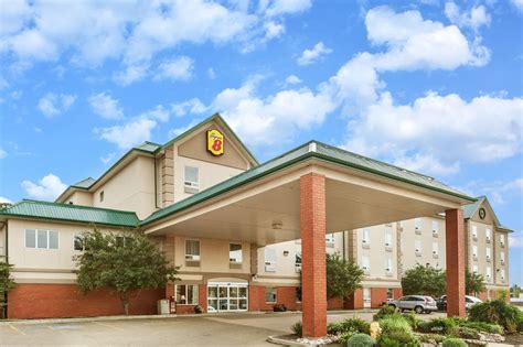 Super 8 by Wyndham Edmonton South | Edmonton, AB Hotels