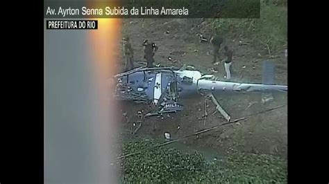 Polícia do RJ investiga causa de queda de helicóptero da PM perto da