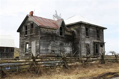 Old Falling Down Farmhouse And We Lived Like Poetry Pinterest