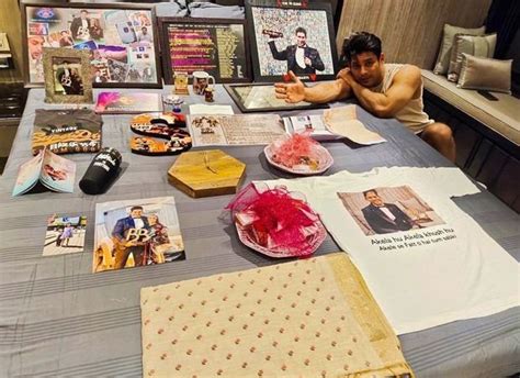 He was a good employer and even her late husband liked him. Fans shower a bed full of love on Sidharth Shukla the Bigg Boss 13 winner is humbled in 2020 ...