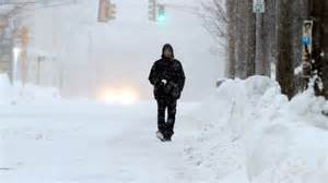 Autoridades De Boston No Saben Donde Colocar La Nieve Video Telemundo