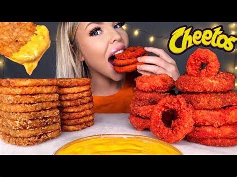 ASMR HOT CHEETOS ONION RINGS CHEESY HASH BROWN CRUNCHY EATING SOUNDS