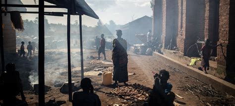 مقتل عشرات النازحين على أيدي جماعات مسلحة في الكونغو الديمقراطية، ومفوضية اللاجئين تؤكد أهمية