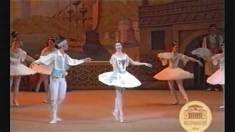 Le Corsaire Grand Pas Des Eventails Bolshoi Ballet 2007 Youtube