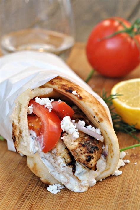 Easy Chicken Gyros With Tzatziki Sauce Prevention Rd