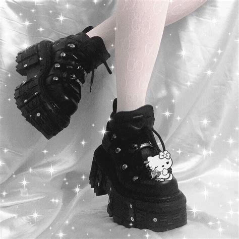 Womens demonia boots platform round toe chunky ankle boots punk boots lace up&zipper combat boots. ┊𝚠𝚑𝚒𝚒𝚛𝚕𝚠𝚒𝚗𝚍 in 2020 | Goth shoes, Aesthetic shoes, Gothic ...