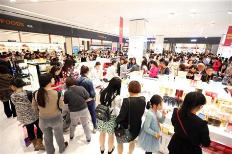 Credit Card Spending By Chinese Tourists Focuses On Cosmetics Survey