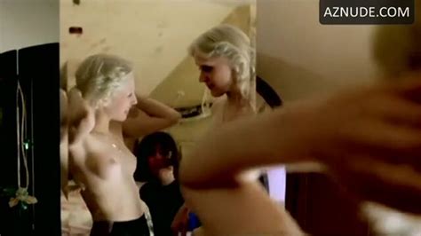 Chloe Sevigny Breasts Fragment In Gummo UPSKIRT TV