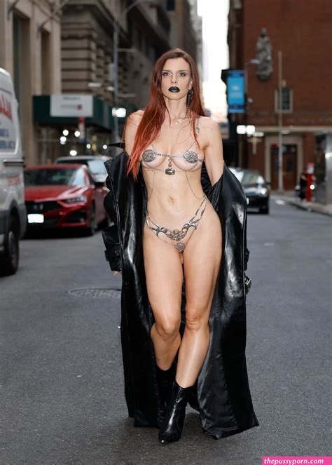 Julia Fox Is Nearly Naked At Nyfw In Itty Bitty Metal Bikini My XXX Hot Girl
