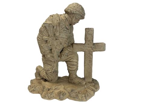 Buy Solid Rock Stoneworks Kneeling Soldier At Cross Stone Statue 22in