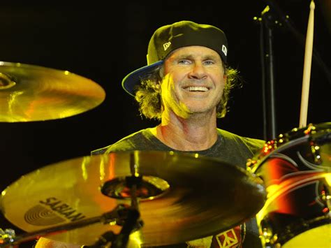 Paul, mn) is the drummer for red hot chili peppers since 1988, and has also played with chickenfoot , glenn hughes , tom morello and others. Diário dos Tambores: Baterista - Chad Smith