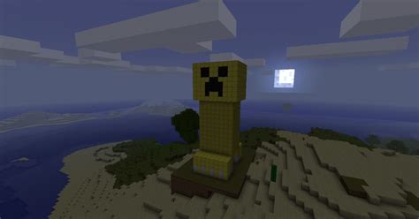 Huge Creeper Statue Minecraft Map