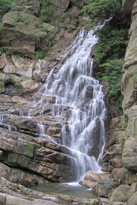 Waterfall In Lushan National Park Stock Photo Image Of Green