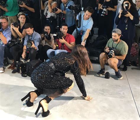 bella hadid fell on the runway at michael kors nyfw show grazia
