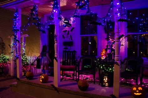 Fall decorating ideas are some of the easiest and least expensive ideas to come up with. Creative Halloween Decorations Lights For Night