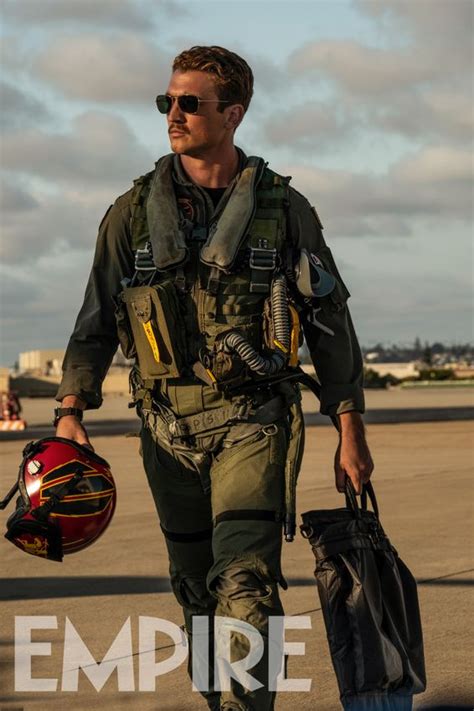 Top Gun Maverick Ganha Nova Foto Com O Personagem De Miles Teller