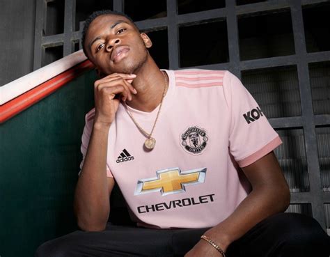 Adidas Unveil Pink Man Utd Away Kit For The 20182019 Season