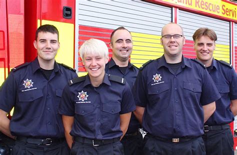 Bedfordshire Welcomes Five New Firefighters To The Fire And Rescue