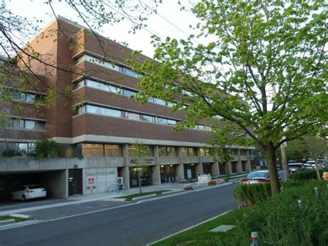 Angebote University Of Toronto New College Residence Wilson Hall