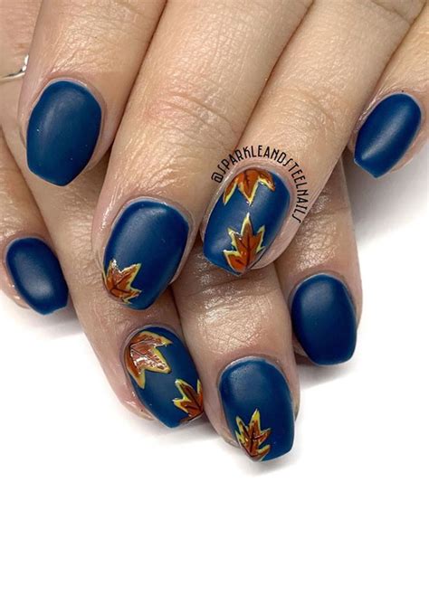 22 Stunning Fall Nail Ideas For Autumn 2020 Fall Leaves Nail Art