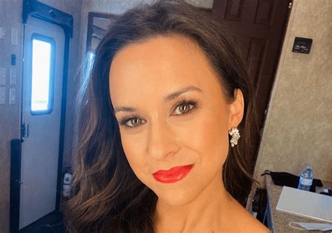 Lacey Chabert Net Worth Early Life Career 2023