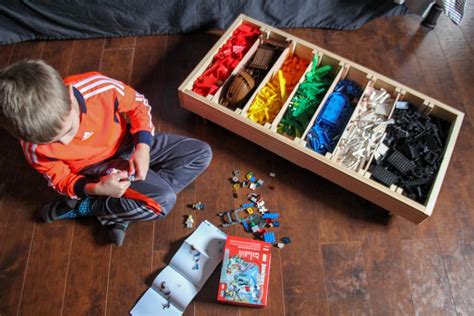 Counting coins by hand is lame; Rolling LEGO Sorter and LEGO Juniors - Bright Green Door