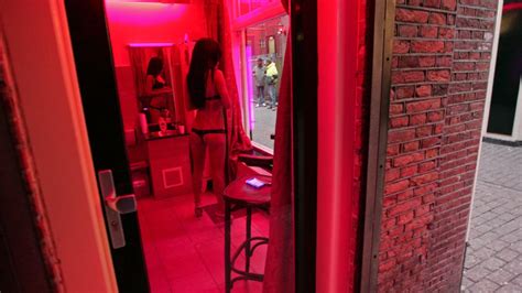 Les Prostituées D Amsterdam Pourraient Travailler En Dehors Du Quartier Rouge