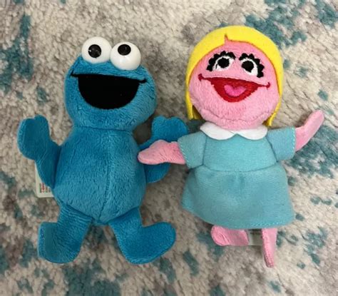 Gund Sesame Street Cookie Monster And Prairie Dawn Mini Plush Toy 4