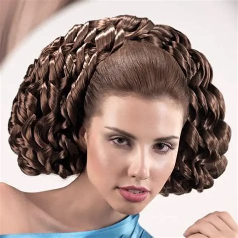 25 Amazing Prom Hairstyles Ideas 2023 Sheideas