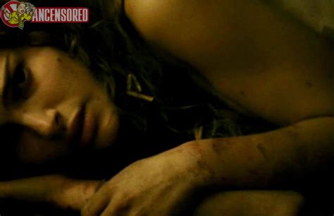 Natalie Portman Nude Scene In Goyas Ghosts Series Scandalplanetcom My