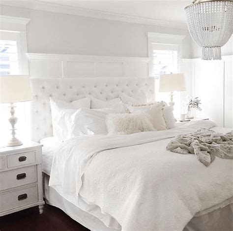 30 White Bedding Decor Ideas