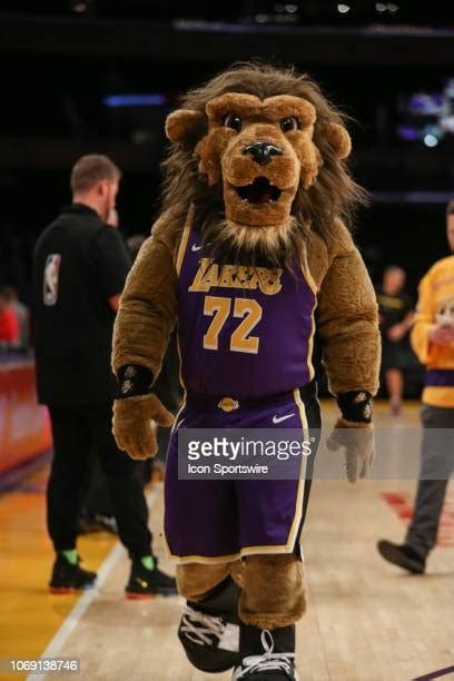 Additionally, the lakers do not have a mascot, previous attempts through mascot design contests never resulted in a clear winner. La Lakers Mascot Stock Pictures, Royalty-free Photos ...