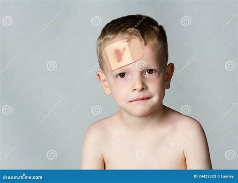 Hurt Child Stock Image Image Of Urgent Emergency Bandage 24422323