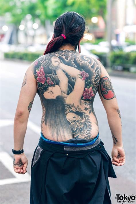 Body Modification Artist in Harajuku w/ Split Tongue, Tattoos ...