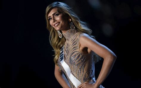 Miss Univers Angela Ponce Première Candidate Transgenre à Concourir