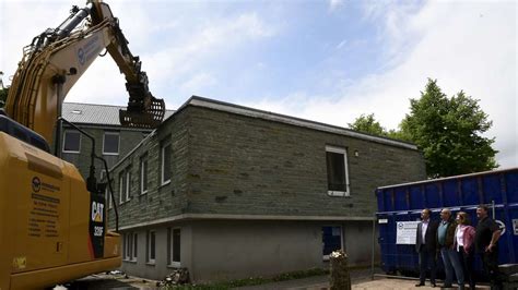 Jetzt aktuelle wohnungsangebote für mietwohnungen und. Abriss des Rathaus-Anbaus in Warstein hat begonnen | Warstein