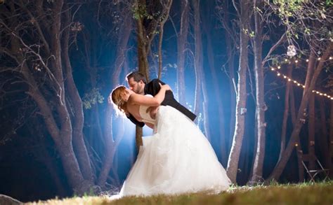 35 Best Wedding Poses To Make Your Album Worth Watching