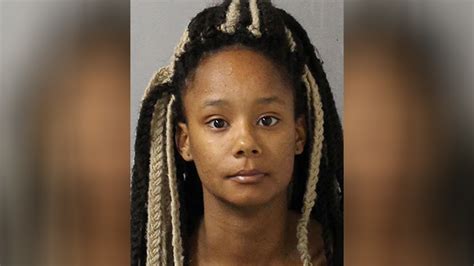 Woman Caught Twerking On Moving Mustang In Antioch Charged With Disorderly Conduct Wkrn News 2