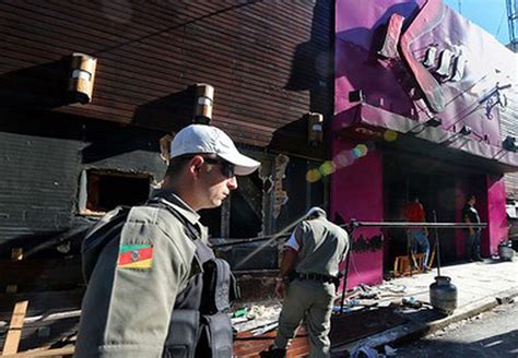 Brazil Nightclub Fire That Killed 234 May Have Been Started By Band S Cheap Flares