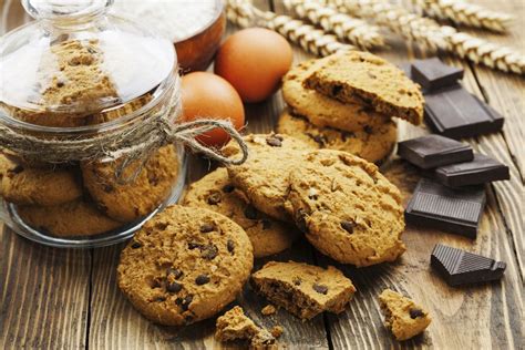 Collection by mathilda blignaut visser. 3 recettes sucrées pour perdre du poids en 2020 | Cookies pepite chocolat, Biscuits faits maison ...
