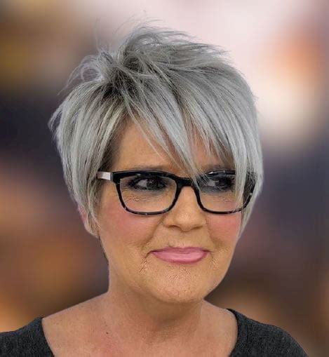 Best Short Haircuts For Women Over 50 2021 Short Haircut For Older