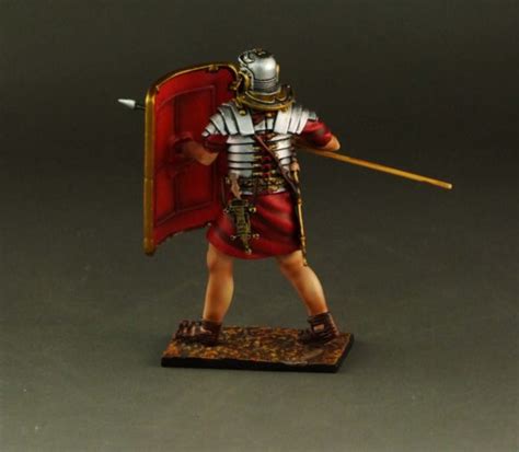 Roman Legionary With Raised Pilum Maison Militaire