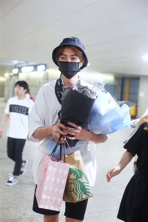 In addition, a source from kang han na's agency fantagio entertainment also clarified, kang ha na and darren wang are close friends. Pin by Aivril Arris on Darren Chen | Shan cai, Chen, Hua ...