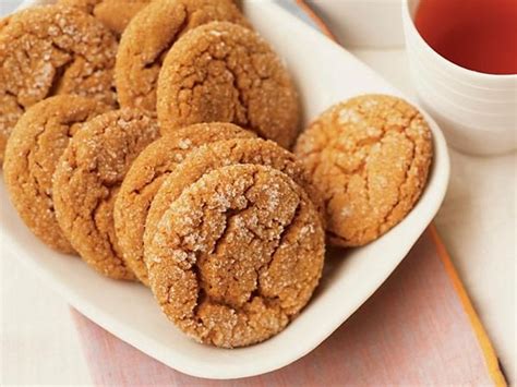 Holidays don't have to alter your diet. 25 Healthier Holiday Cookie Recipes | Holiday cookie ...