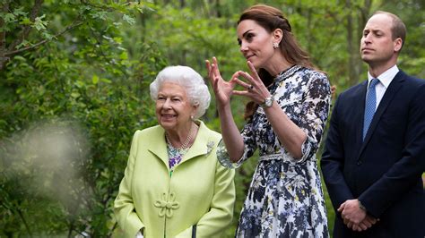 Queen Elizabeth Ii Let Kate Middleton Break Royal Rules At Balmoral